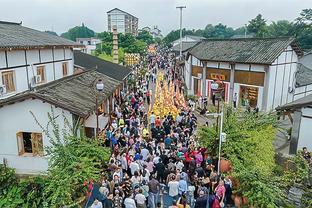 迷你罗所在的利雅得胜利U13队夺得联赛冠军，C罗发文祝贺